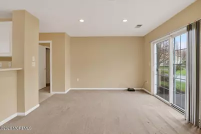 28 Golden Willows Avenue #1000, Lakewood, NJ 08701 - Photo 10