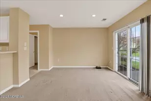 28 Golden Willows Ave, Lakewood, NJ 08701 - Photo 10