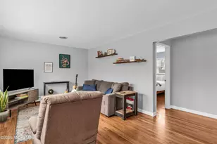 124 Brighton Ave, Neptune Township, NJ 07753 - Photo 4