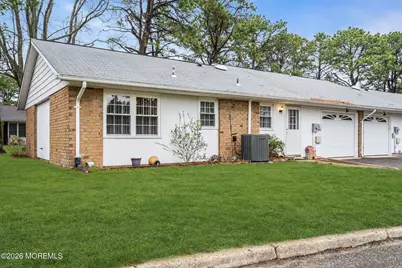 29 Edinburgh Drive #D, Manchester Township, NJ 08759 - Photo 2