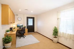 255 Double Creek Pkwy, Freehold, NJ 07728 - Photo 10