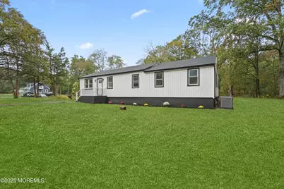 393 E Millstream Road, Cream Ridge, NJ 08514 - Photo 24