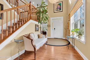 12 Cauthen Ct, Manalapan Township, NJ 07726 - Photo 4