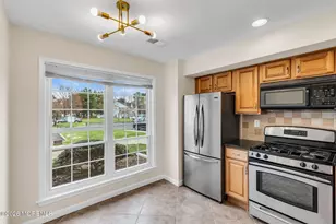 85 Dartmouth Pl, Morganville, NJ 07751 - Photo 6