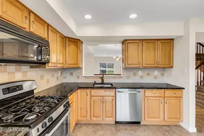 85 Dartmouth Place, Morganville, NJ 07751 - Photo 10