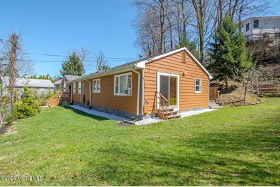 111 Valley Avenue, Highlands, NJ 07732 - Photo 4
