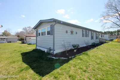 623 Sara Drive, Freehold, NJ 07728 - Photo 2