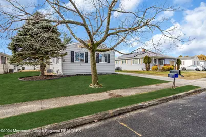 8 Venezia Street, Toms River Township, NJ 08757 - Photo 8