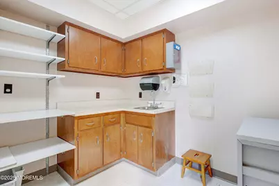 410 Coventry Drive, Lopatcong Township, NJ 08865 - Photo 18