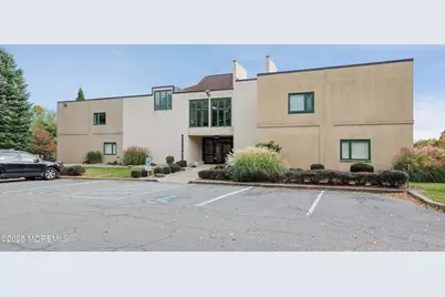 410 Coventry Drive, Lopatcong Township, NJ 08865 - Photo 4