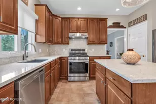 61 Lions Ct, Freehold, NJ 07728 - Photo 16