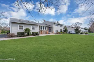 167 Cloverdale Cir, Tinton Falls, NJ 07724 - Photo 10