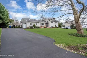 167 Cloverdale Cir, Tinton Falls, NJ 07724 - Photo 8