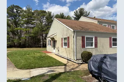 48 S Seas Court, Barnegat, NJ 08005 - Photo 2
