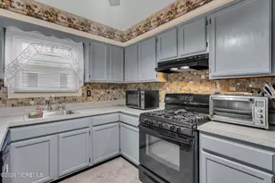 76 Troumaka St, Toms River Township, NJ 08757 - Photo 10