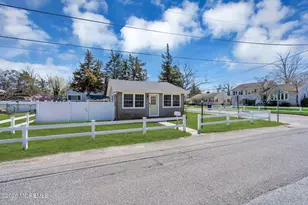 22 Harpoon St, Beachwood, NJ 08722 - Photo 4