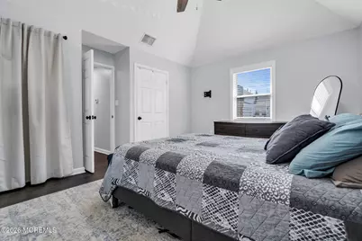 469 Center Avenue, North Middletown, NJ 07748 - Photo 18