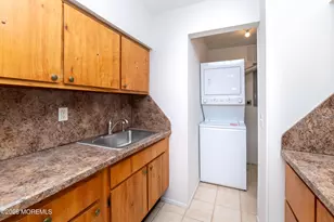 1 Connecticut Ct, Matawan, NJ 07747 - Photo 12