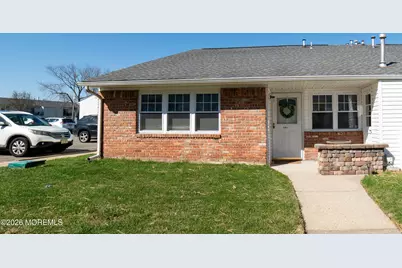 1 Connecticut Court #843, Matawan, NJ 07747 - Photo 2