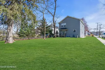 38 E Sunset Avenue E, Red Bank, NJ 07701 - Photo 36