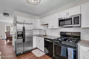 12 Hunters Run, Oceanport, NJ 07757 - Photo 2