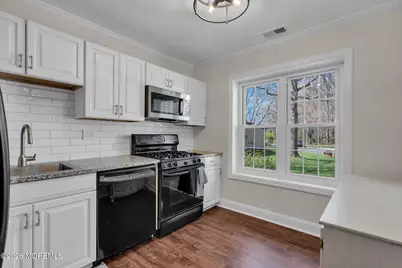 12 Hunters Run #12, Oceanport, NJ 07757 - Photo 4