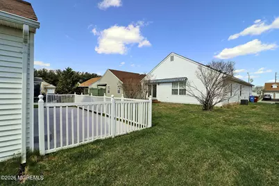 5 Tonbridge Court, Toms River Township, NJ 08757 - Photo 4