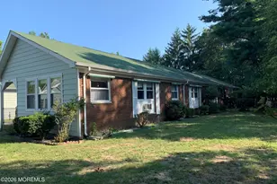 66 Yorktowne Pkwy, Whiting, NJ 08759 - Photo 2