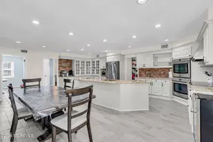 22 Collingwood Rd, Marlboro Township, NJ 07746 - Photo 18