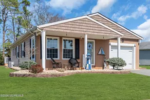 22 Speighstown Pl, Toms River Township, NJ 08757 - Photo 2