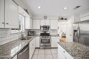 17 Sun Hollow Rd, Howell Township, NJ 07731 - Photo 10