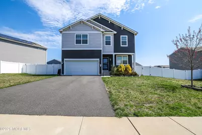 28 Dylan Boulevard, Barnegat, NJ 08005 - Photo 2