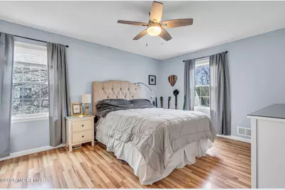 24 Eric Drive, Howell Township, NJ 07731 - Photo 4