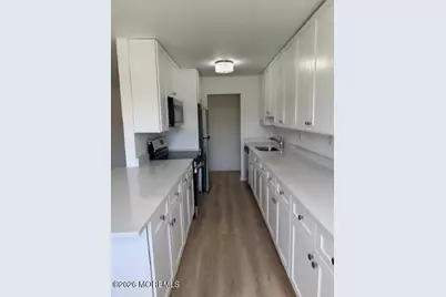 35 Manchester Court #D, Freehold, NJ 07728 - Photo 8