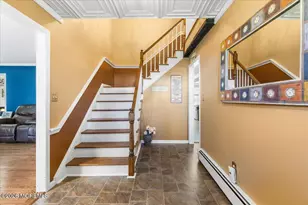 23 White Oak Dr, Colts Neck Township, NJ 07722 - Photo 4