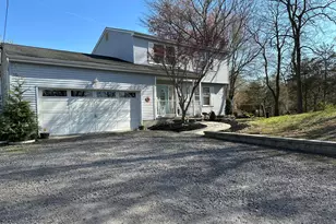 857 Monmouth Rd, Cream Ridge, NJ 08514 - Photo 2