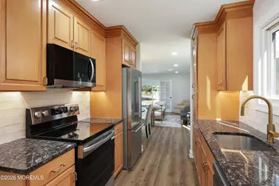 50 Hanover Court, Red Bank, NJ 07701 - Photo 10