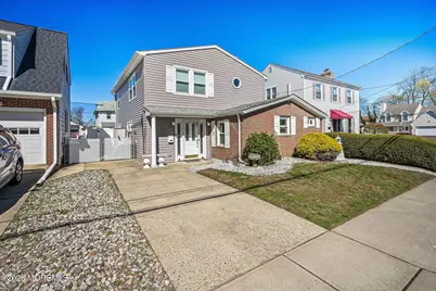 106 Chingarora Avenue, Keyport, NJ 07735 - Photo 2