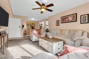 22 Newport Ct, Brick, NJ 08724 - Photo 2