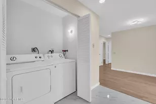 10 Maine Ct, Matawan, NJ 07747 - Photo 8