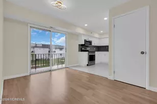 10 Maine Ct, Matawan, NJ 07747 - Photo 1