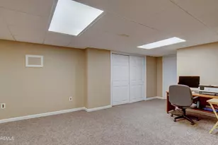 8 Sherman Ct, Manalapan Township, NJ 07726 - Photo 24