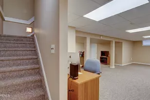 8 Sherman Ct, Manalapan Township, NJ 07726 - Photo 22