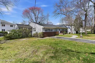 813 Roseld Ave, Ocean, NJ 07712 - Photo 2