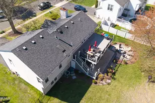 39 Royal Rd, Freehold, NJ 07728 - Photo 4