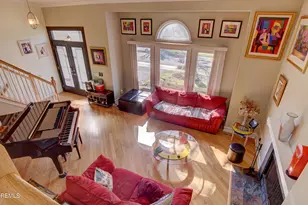 39 Royal Rd, Freehold, NJ 07728 - Photo 12