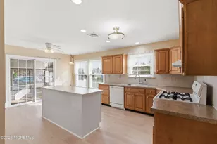 55 Woodstock Dr, Toms River Township, NJ 08757 - Photo 6