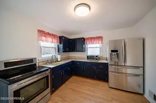 32 Lake Ave, Fair Haven, NJ 07704 - Photo 8