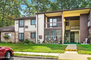 154 Cross Slope Ct, Manalapan Township, NJ 07726 - Photo 2