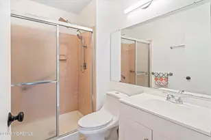 154 Cross Slope Ct, Manalapan Township, NJ 07726 - Photo 10